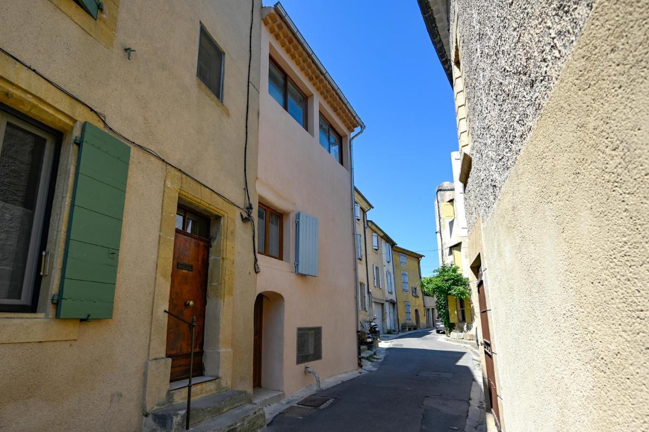 Maison de village au cœur de Lourmarin Extérieur photo